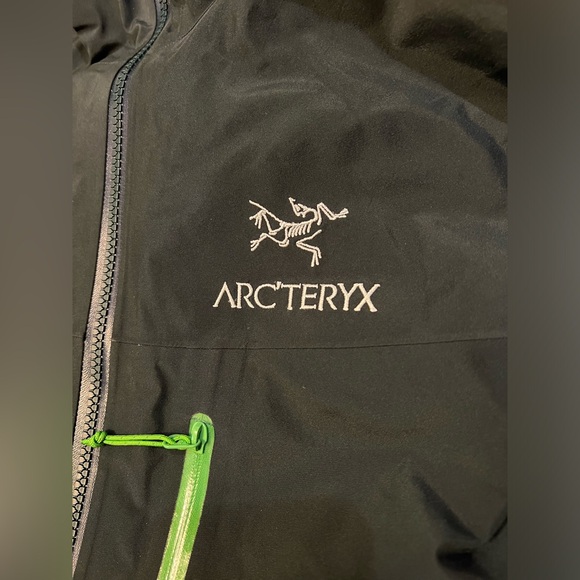 Arc’teryx Alpha SV Jacket Men’s (size: Large) - Picture 3 of 12